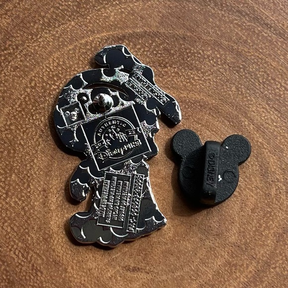 Disney Parks Pin Pixar Up Carl Kevin & Dug 2023 2 Trading Pins Set - Picture 6 of 6